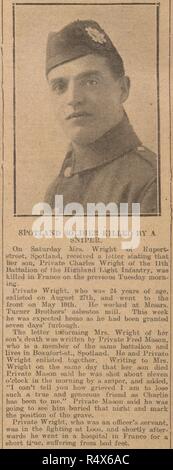 Spotland Soldat von einem Heckenschützen" getötet. Ein Unfall Bericht in der Zeitung, während des Ersten Weltkriegs. Der Unfall Private Charles Wright der 11 Battalion der Highland leichte Infanterie, in Frankreich getötet. . Rochdale Observer. 15.12.1915. Quelle: Rochdale Observer. Seite 4. Sprache: Englisch. Stockfoto