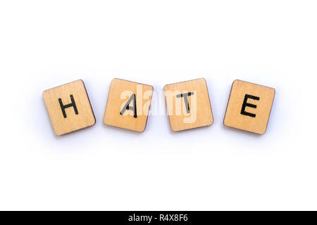 Das Wort hassen, Dinkel mit hölzernen Buchstabensteine. Stockfoto