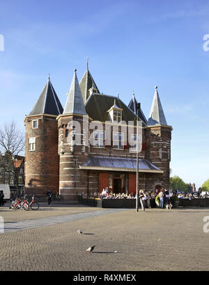 Waag (Haus wiegen) am Nieuwmarkt in Amsterdam. Niederlande Stockfoto