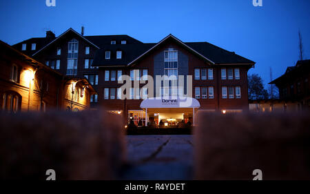 Magdeburg, Deutschland. 28 Nov, 2018. Das Herrenkrug Parkhotel, vor dem Start der Konferenz der Innenminister. Die Konferenz der Innenminister findet in Magdeburg vom 28. bis 30. November 2018. Credit: Ronny Hartmann/dpa-Zentralbild/dpa/Alamy leben Nachrichten Stockfoto