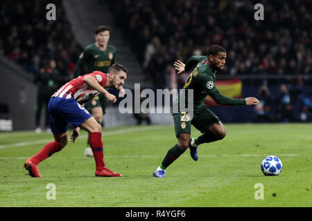 Madrid, Madrid, Spanien. 28 Nov, 2018. Wie Monaco Samuel Grandsir in Aktion während der UEFA Champions League Spiel zwischen Atlético de Madrid und AS Monaco gesehen an den Wanda Metropolitano Stadion in Madrid. Credit: LEGAN S. Mace/SOPA Images/ZUMA Draht/Alamy leben Nachrichten Stockfoto