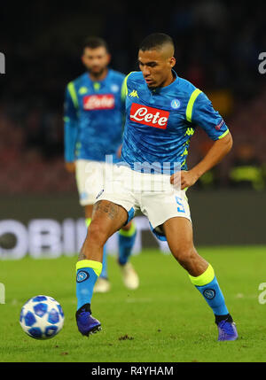 Stadio San Paolo, Neapel, Italien. 28 Nov, 2018. UEFA Champions League Fußball, Napoli gegen Roter Stern Belgrad; Marques Loureiro Allan Napoli Credit: Aktion plus Sport/Alamy leben Nachrichten Stockfoto