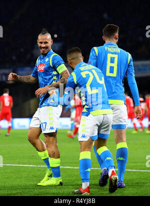 Stadio San Paolo, Neapel, Italien. 28 Nov, 2018. UEFA Champions League Fußball, Napoli gegen Roter Stern Belgrad; Marek Hamsik Napoli feiert sein Ziel Credit: Aktion plus Sport/Alamy leben Nachrichten Stockfoto