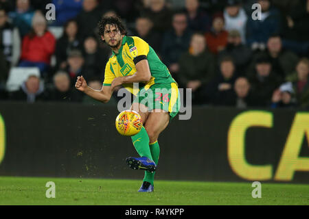 Swansea, Wales, UK. 28. November 2018. Ahmed Hegazi von West Bromwich Albion in Aktion. EFL Skybet Meisterschaft übereinstimmen, Swansea City v West Bromwich Albion in der Liberty Stadium in Swansea, Südwales am Mittwoch, den 28. November 2018. Dieses Bild dürfen nur für redaktionelle Zwecke verwendet werden. Nur die redaktionelle Nutzung, eine Lizenz für die gewerbliche Nutzung erforderlich. Keine Verwendung in Wetten, Spiele oder einer einzelnen Verein/Liga/player Publikationen. Credit: Andrew Orchard sport Fotografie/Alamy leben Nachrichten Stockfoto