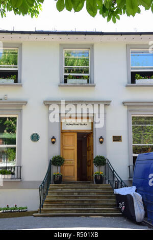 Eingang in den Abbey Road Studios, Abbey Road, St John's Wood, Westminster, London, England, Vereinigtes Königreich Stockfoto