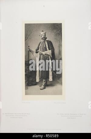 Son Altesse impÃ©riale Monseigneur le Grand-Duc le Grand-Duc Constantin Constantinovitch. Großherzog Konstantin Konstantinowitsch Russlands (22. August 1858 â € "15. Juni 1915.) ein Enkel des Kaisers Nikolaus I. von Russland,. ÐÐ"ÑOEÐ±Ð¾Ð¼ÑŠ ÑŽÐ¼Ð ÐºÐ¾ÑÑ''Ñ € Ð¾Ð²Ð°Ð½Ð½Ð°Ð³Ð¾ Ð±Ð°Ð"Ð° Ð²ÑŠ Ð-Ð' Ð "Ð¼Ð½ÐµÐ¼ÑŠ Ð²Ð¾Ñ € Ñ†Ñ £ € ÐµÐ²Ñ Ð²ÑŠ Ñ"Ð°Ð"Ñ £ 1903 Ð³. = Album du bal costumeÌ au Palais d'hiver: feÌvrier 1903. S.-Peterburg: EÌ‡kspeditï' sï'¡iÌ" Ich'Aï gebaut'¡zagotovleniÌ" Ich'Aï gebaut'¡Gos. bumag, 1904. Quelle: KTC.111. b2 Platte X. Sprache: Russisch. Stockfoto
