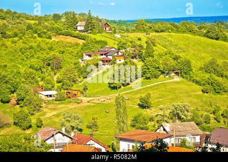 Malerischen grünen Hügeln von Plesivica anzeigen Stockfoto