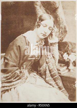 Lady Eastlake. Drei viertel länge sitzt Porträt von Elizabeth Rigby (1809-1893), später Lady Eastlake, ihr Kopf ruht auf der linken Hand und suchen nach unten. Hundert Calotype Skizzen von D.O.-Hügel, R.S.A. und R. Adamson. Edinburgh. Ab einem Volumen von calotype Bilder und Porträts. Frühen fotografischen Technik namens auch Talbotypie. Dating von 1849. David Octavius Hill und Robert Adamson. Quelle: C 128. k.10 36. Stockfoto