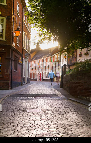 Gepflasterte Straße in Norwich Stockfoto