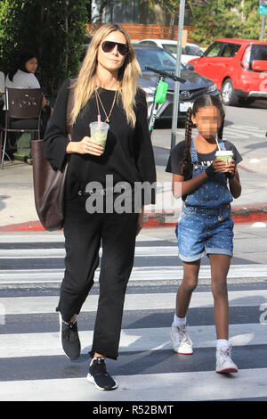 Heidi Klum Einkaufen mit ihrem Freund Tom Kaulitz und ihre vier Kinder mit: Heidi Klum, Tom Kaulitz, Lou Samuel Wo: West Hollywood, California, United States Wenn: 28 Oktober 2018 Quelle: WENN.com Stockfoto