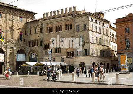 Italien, Emilia Romagna, Parma, Piazza Garibaldi, der Palazzo del Comune und Palazzo del Podestà Torello oder Stockfoto