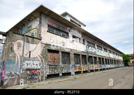 Italien, Lombardei, Mailand, Leoncavallo soziales Zentrum, selbst verwalteten öffentlichen Raum in der Via Wattau entfernt. Stockfoto