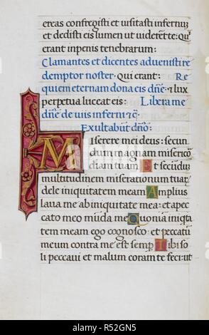 Text Seite mit ersten'. Mirandola Stunden. Italien, ca. 1490-1499. [Ganze folio] Text Seite vom Büro des Toten. Psalm 50 mit verzierten Initialen "M" Bild von Mirandola Stunden genommen. Ursprünglich veröffentlicht in Italien produziert, ca. 1490-1499. Quelle: Hinzufügen. 50002, f 106 v. Sprache: Latein. Stockfoto