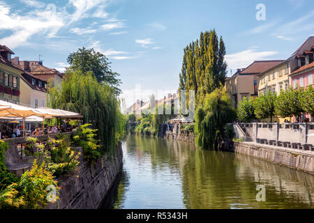 Ljubljana Stadt mit Grachten und Waterfront, Slowenien Stockfoto