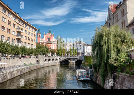 Ljubljana Stadt mit Grachten und Waterfront, Slowenien Stockfoto