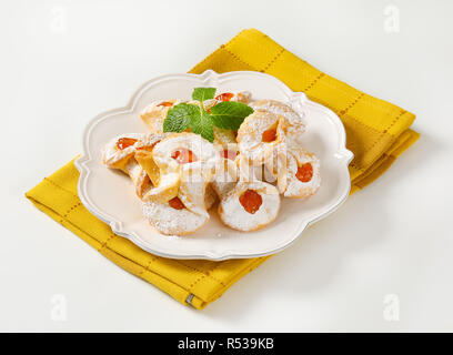 Aprikosenmarmelade gefüllt Cookies Stockfoto