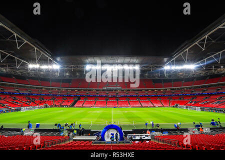 28. November 2018, Wembley Stadion, London, England, UEFA Champions League, Tottenham v Inter Mailand; ein Blick auf das Stadion vor dem Spiel. Credit: Georgie Kerr/News Bilder Stockfoto