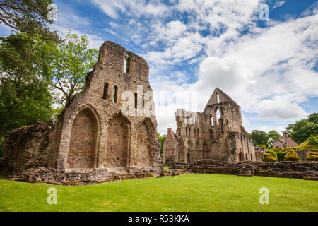 Die Ruinen von Wenlock Priory ein Kloster aus dem 12. Jahrhundert in Shropshire, England Stockfoto