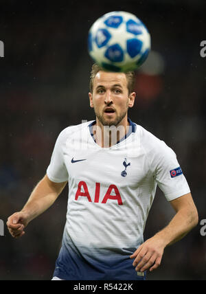 London, Großbritannien. 28. November 2018. Harry Kane der Sporen während der UEFA Champions League Match zwischen den Tottenham Hotspur und Internazionale im Wembley Stadion, London, England am 28. November 2018. Foto von Andy Rowland. Credit: Andrew Rowland/Alamy leben Nachrichten Stockfoto