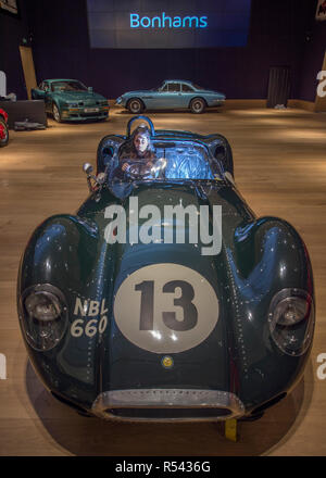 Bonhams, New Bond Street, London, UK. 29. November 2018. Historische Jaguar Racing Autos kommen bei Bonhams in London, zusammen mit den anderen leistungsstarken Rennwagen und außergewöhnliche Straße Autos. Zu den Highlights gehören ein Le Mans Klasse preisgekrönte Jaguar XJ220C von David Coulthard (£ 2,200,000-2, 800.000), Bild: 1959 Lister Jaguar Knubbeligen 3,8 Liter, Schätzung, 2,200,000-2 £ 800.000. Der Verkauf findet am 1. Dezember 2018. Credit: Malcolm Park/Alamy Leben Nachrichten. Stockfoto