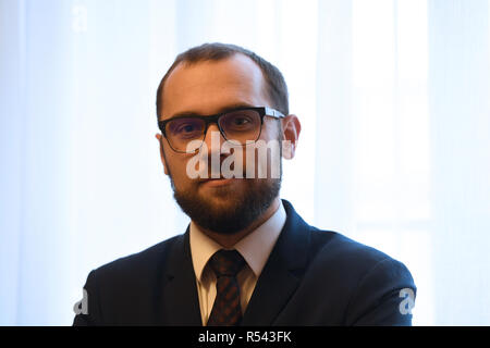 Prag, Tschechische Republik. 20 Nov, 2018. Tomas Kopecny, Direktor der Verteidigung der industriellen Zusammenarbeit Abteilung im Ministerium für Verteidigung der Tschechischen Republik, 20. November 2018 Credit: Michal Krumphanzl/CTK Photo/Alamy leben Nachrichten Stockfoto