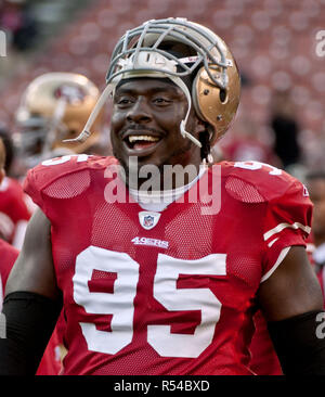 San Francisco, Kalifornien, USA. 2. Sep 2010. San Francisco 49ers defensiver Ricky Jean-Francois #95 Während vor dem Spiel Warm ups am Donnerstag, September 02, 2010 um Candlestick Park, San Francisco, Kalifornien. 49ers besiegten die Ladegeräte 17-14. Credit: Al Golub/ZUMA Draht/Alamy leben Nachrichten Stockfoto