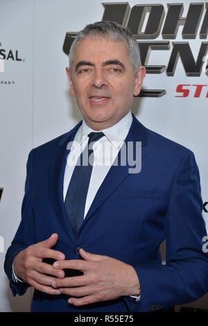 Rowan Atkinson kommt für die Special Screening von "Johnny English schlägt wieder zu" bei AMC Lincoln Square in New York am 23. Oktober 2018. Stockfoto