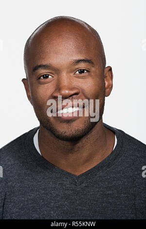 Portrait von Mitte adult afroamerikanische Mann Stockfoto