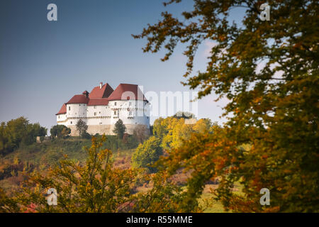 Ein Blick auf die Veliki Tabor Festung in Zagorje, Kroatien. Stockfoto