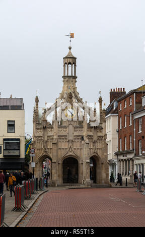 Chichester, Großbritannien - Oktober 06, 2018: Das 15. Jahrhundert Market Cross im Zentrum von Chichester an der Kreuzung zwischen West St, East St, Nr. Stockfoto