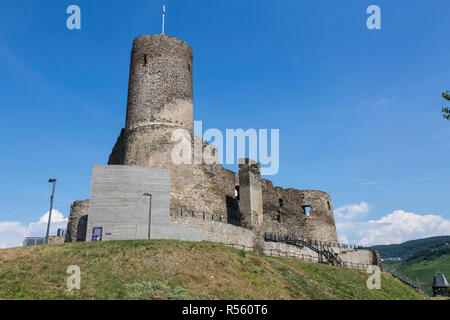 Bernkastel, Deutschland. Ruinen der Burg Landshut, 13. Jahrhunderts. Stockfoto