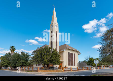 CLANWILLIAM, SÜDAFRIKA, 22. AUGUST 2018: die Niederländische Reformierte Kirche in Clanwilliam in der Provinz Western Cape Stockfoto