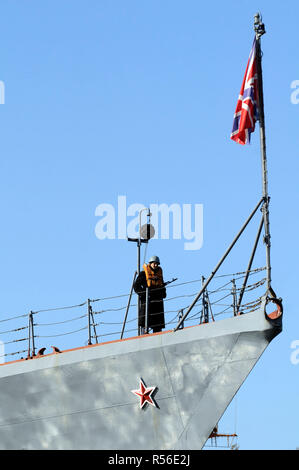 November 2008, Sewastopol, Krim: ein Russisches Kriegsschiff aus dem Schwarzen Meer Flotte im Hafen von Sewastopol. Navires de guerre Russes dans le Port de Sebastopol de Crimée. *** Frankreich/KEINE VERKÄUFE IN DEN FRANZÖSISCHEN MEDIEN *** Stockfoto