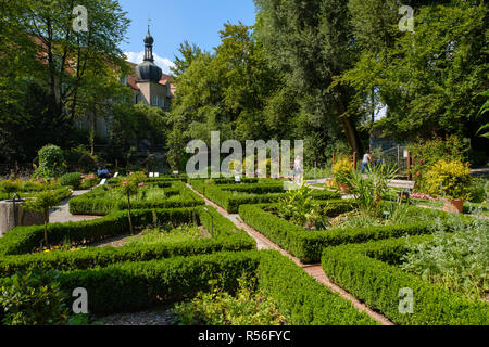 Kräutergarten am roten Tor, Augsburg, Schwaben, Bayern, Deutschland Stockfoto