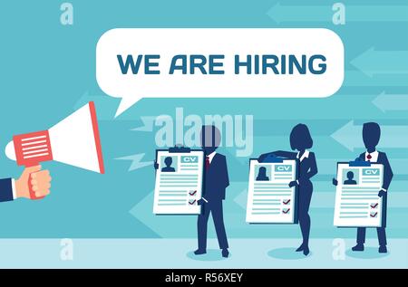 Vektor Design der Gruppe von Kandidaten und die Hand, die Lautsprecher bei der Bekanntgabe der Einstellung Stock Vektor