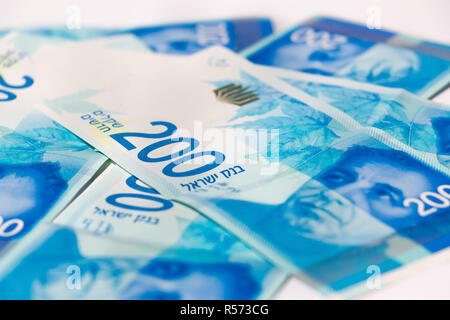 Stapel von israelischen Geld wechsel 200 Schekel Stockfoto