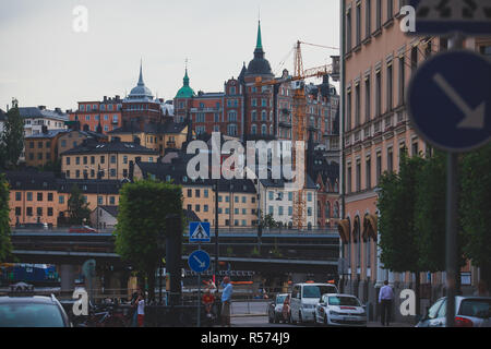 Schöne super-Weitwinkel panorama Luftbild von Stockholm, Schweden mit Hafen und Skyline mit Landschaft ausserhalb der Stadt, von der Fähre aus gesehen, Sonnig Stockfoto