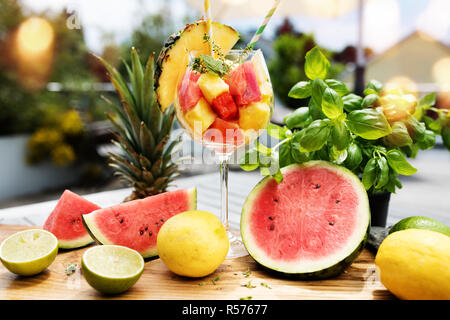 Frische exotische Früchte cocktail Stockfoto