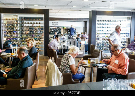 London England, Großbritannien, Großbritannien Großbritannien, Longford, Heathrow Airport LHR Terminal, British Airways Arrivals Lounge, First Class Business Passenger l Stockfoto