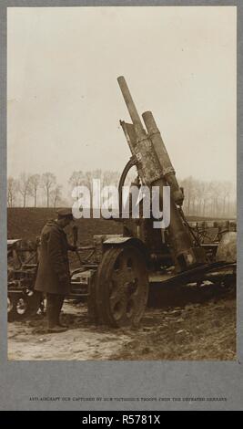 Anti-Aircraft Gun von unseren siegreichen Truppen aus den besiegten Deutschen gefangen genommen. 1915. "Indien Büro offiziellen Aufzeichnungen des Großen Krieges". 22-Apr-21. Die Fotos erscheinen in einer Vielzahl von Größen, Formen und Farben, einschliesslich Schattierungen von Blau, Grün und Braun. Sie Erfassen von Szenen des militärischen Lebens, die von der Indischen und die britische Armee in Frankreich während des Ersten Weltkrieges erlebt. Quelle: Foto 21/ (6). Autor: Dhaka, H. D. Stockfoto