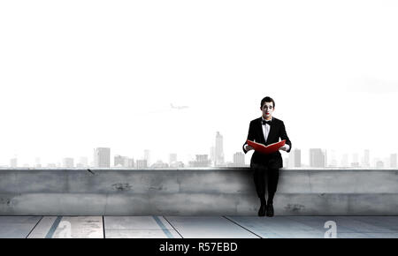 Junger Mann Mime. Mixed Media Stockfoto