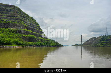 Centennial Bridge, Puente Centenario, über den Panamakanal, errichtet die Brücke von Amerika zu vergrößern und es als Pan American Highway route ersetzen. Stockfoto