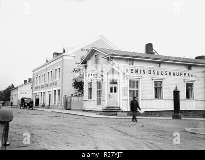 Finnland Geschichte - den wichtigsten Zweig der Kemi Kooperative speichern. Ca. 1925 Kemi, Lappi, Finnland Stockfoto