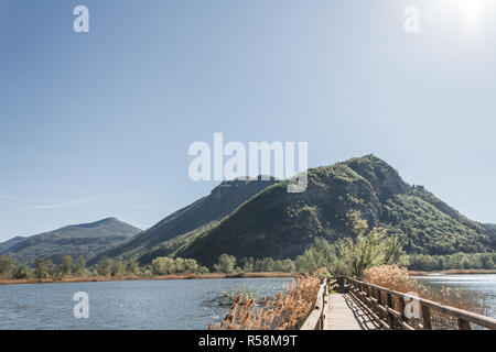 Landschaft von Torbiere del Sebino Naturpark in der Lombardei. Iseo See. Reiseziel in Italien Stockfoto