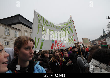 Kopenhagen, Dänemark. 30. November 2018. Protest der Studenten gegen den Klimawandel in Kopenhagen, Dänemark. Credit: Francis Joseph Dean/Deanpictures/Alamy leben Nachrichten Stockfoto