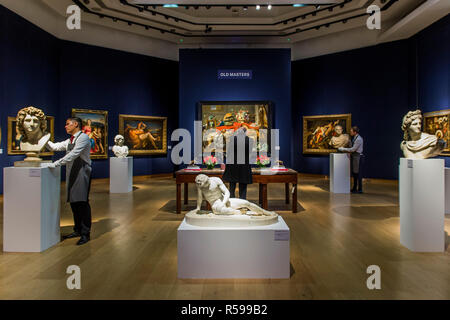 London, Großbritannien. 30. Nov 2018. Skulpturen aus dem antiqiuities Verkauf und alte Gemälde - Klassische Woche bei Christies King Street. Credit: Guy Bell/Alamy leben Nachrichten Stockfoto