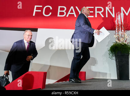 München, Deutschland. 30 Nov, 2018. Uli Hoeneß (FCB-Präsident), FCB-Präsident und Vorsitzende, Karl-Heinz Rummenigge (CEO, Vorstandsvorsitzender FCB AG) in der Hauptversammlung, der FC BAYERN MÜNCHEN in Audi Dome München, 30. November 2018, Saison 2018/2019, Kredit: Peter Schatz/Alamy leben Nachrichten Stockfoto