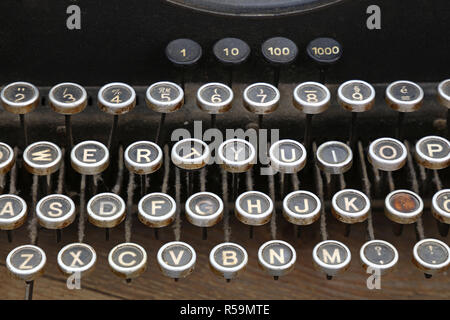 Tastatur des alten Vintage Schreibmaschine Nahaufnahme Stockfoto