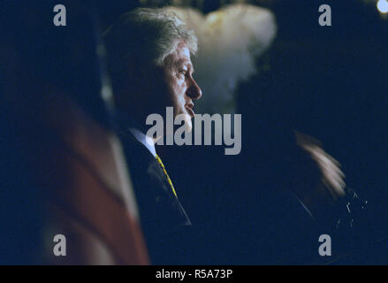 10/22/2000 - Dieser Punkt ist ein Foto von Präsident William Jefferson Clinton in einer Rede auf der "Hillary Rodham Clinton für Senat' Event in Johnson City, New York. Stockfoto