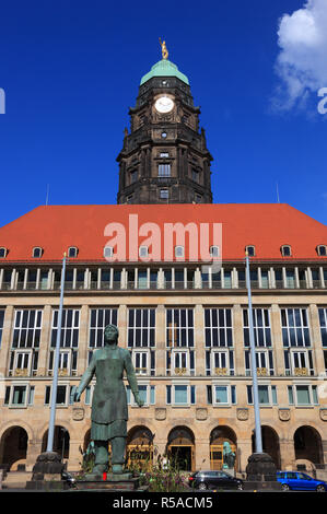 Trümmerfrau Denkmal vor dem Neuen Rathaus, Dresden, Sachsen, Deutschland Stockfoto